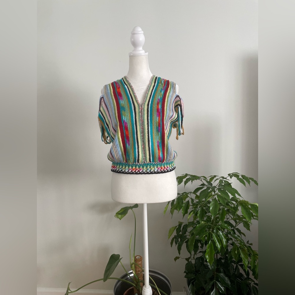 Vintage 90s/Y2K Crochet/Hand Knit Peekaboo Shoulders Top